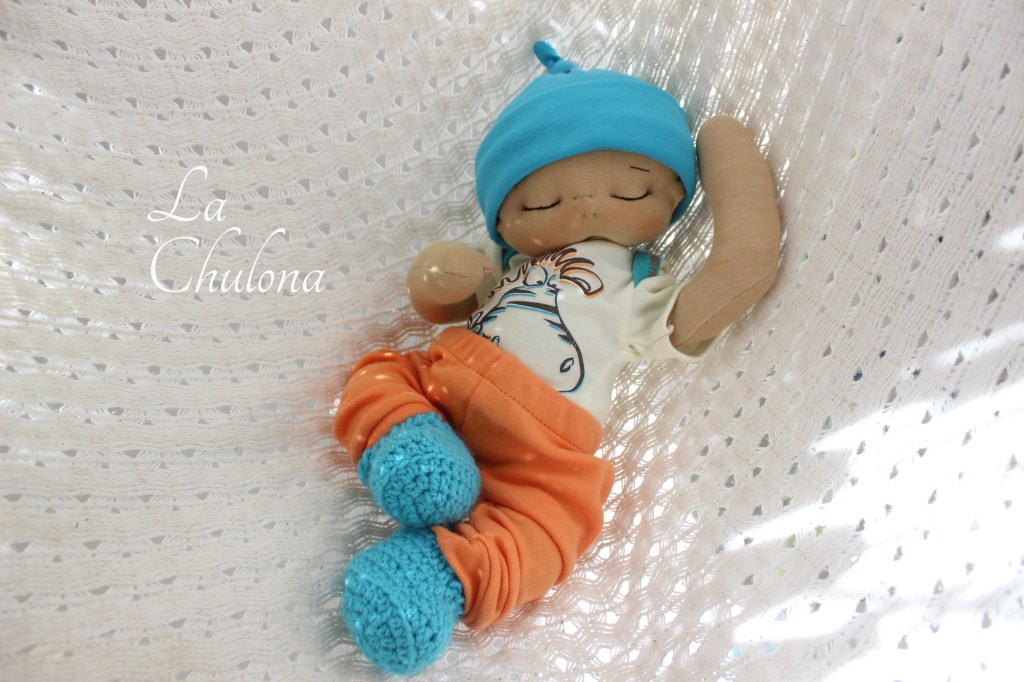 Making baby doll clothes out of baby clothes in – La Chulona